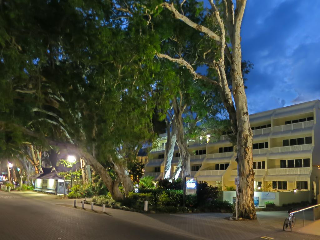 פאלם קוב Marlin Waters Beachfront Apartments מראה חיצוני תמונה